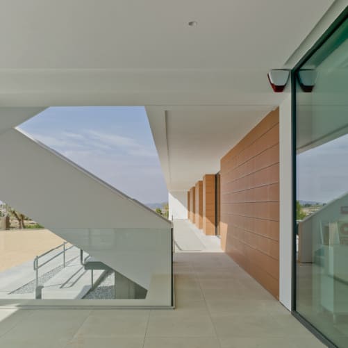 01-carrusel-aislamas-proyecto-bodega-casa-rojo